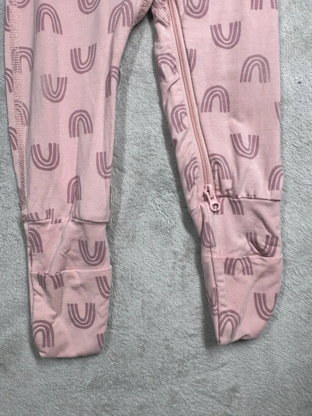 Hanna Andersson Layette Tencel Print Sleeper Blush Pink Rainbow Footie 12-18 M - Picture 3 of 16